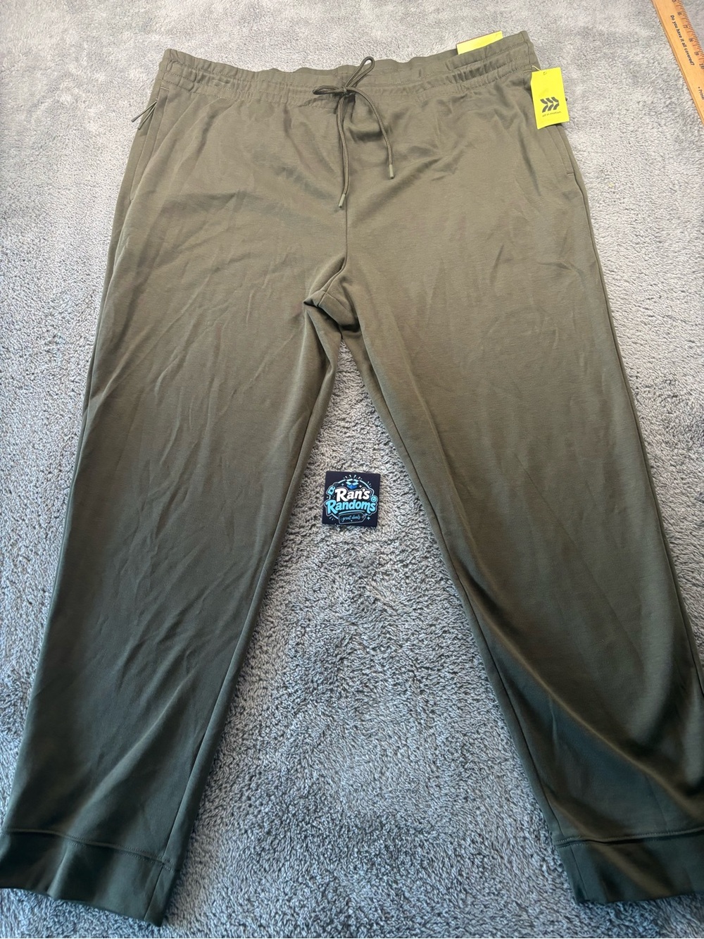XL All in Motion Men’s Jogger Pants Olive Green Drawstring Athletic NWT $40